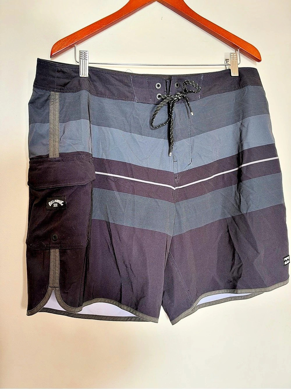 Billabong 73 Pro Boardshorts Gray & Black Size 36
